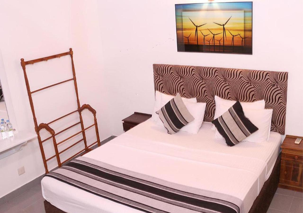 Cozy Inn Негомбо Екстер'єр фото