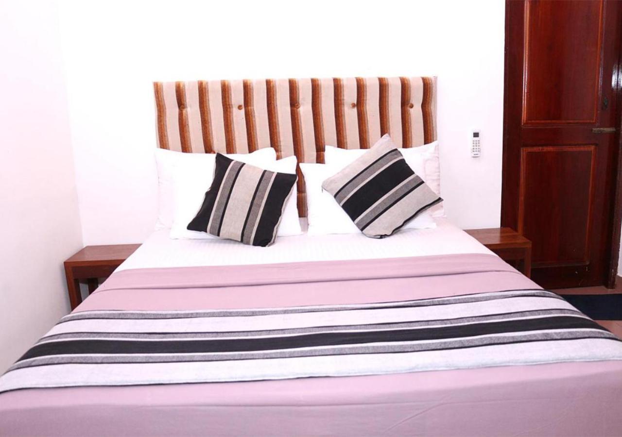 Cozy Inn Негомбо Екстер'єр фото
