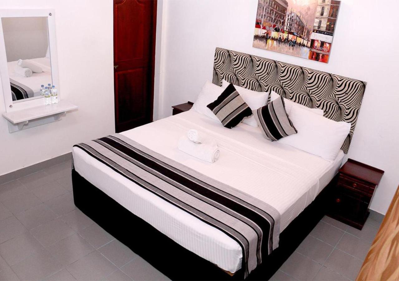 Cozy Inn Негомбо Екстер'єр фото